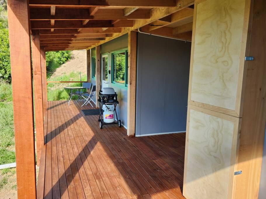 Glenwood Akaroa Bush Retreat - Kanuka Hut Exterior foto
